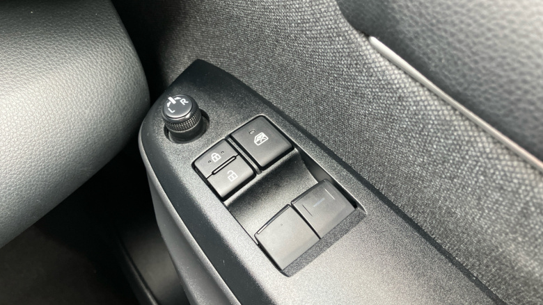 Toyota Yaris 1.5 Hybrid Icon 5dr CVT Hybrid Hatchback